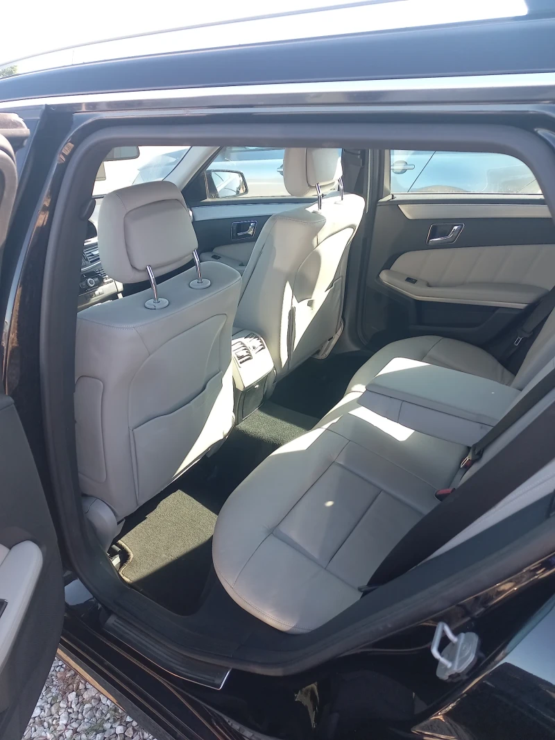 Mercedes-Benz E 350 3 , 5 CDI 4 MATIC, снимка 14 - Автомобили и джипове - 51769730
