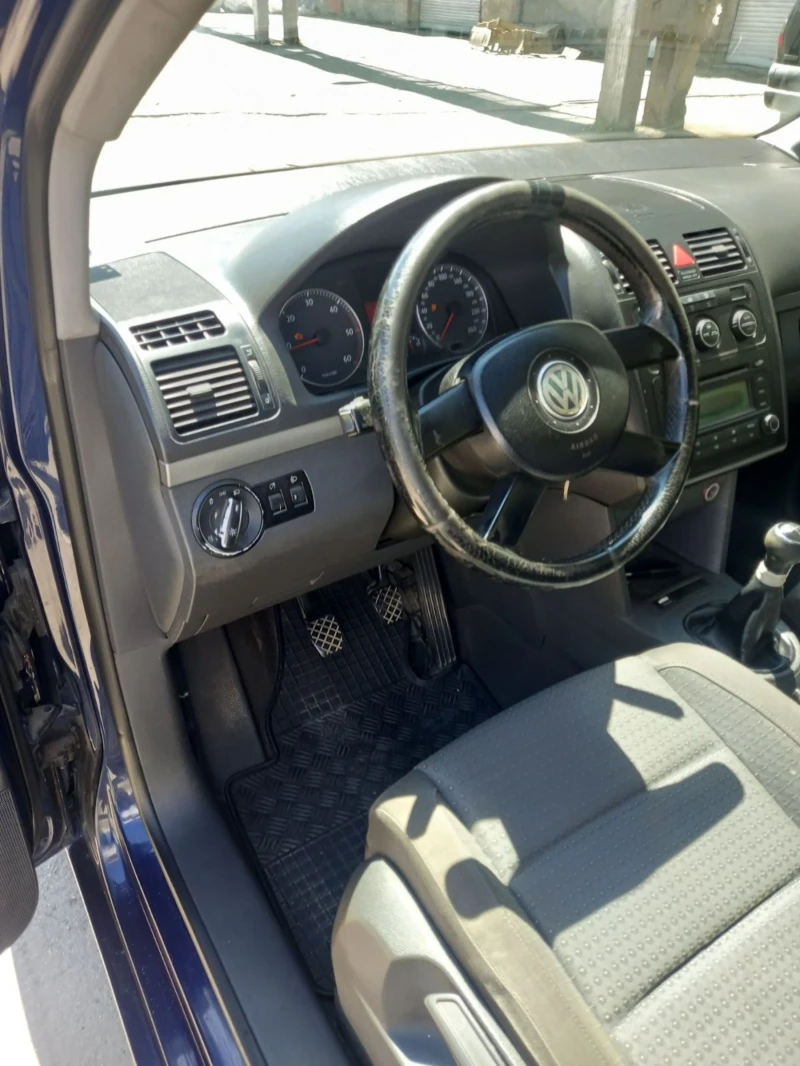VW Touran 1.9 TDI 101, снимка 7 - Автомобили и джипове - 52017078