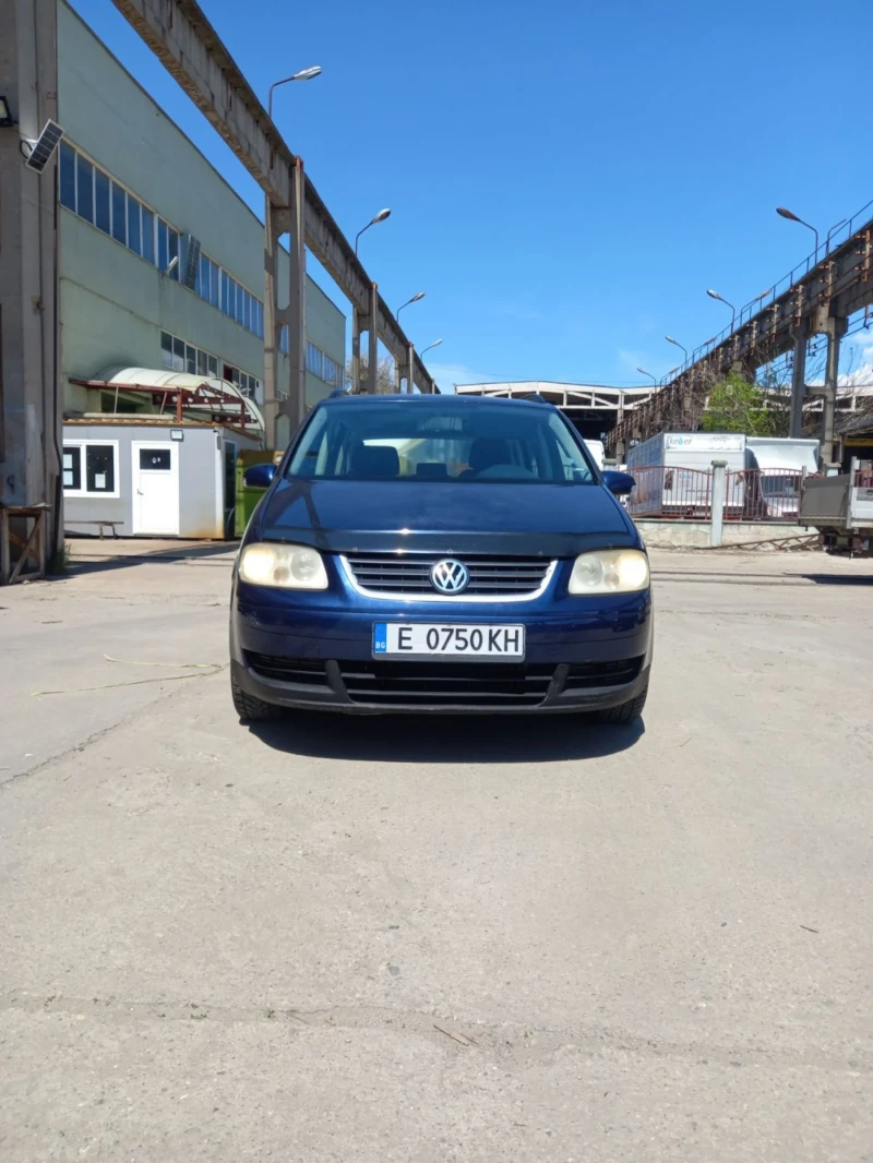 VW Touran 1.9 TDI 101, снимка 3 - Автомобили и джипове - 52017078