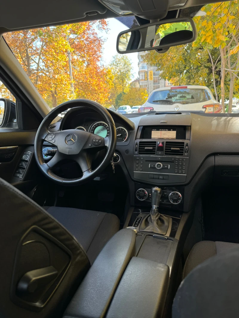 Mercedes-Benz C 200 Компресор , снимка 4 - Автомобили и джипове - 52811682