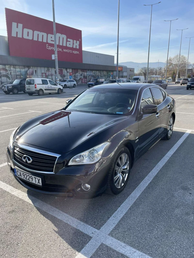 Infiniti M, снимка 2 - Автомобили и джипове - 52643768