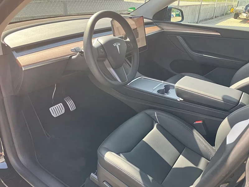 Tesla Model Y PERFORMANCE/534HP/AWD/PANO/360/LED/MEMO/HUD/652g, снимка 8 - Автомобили и джипове - 52663642