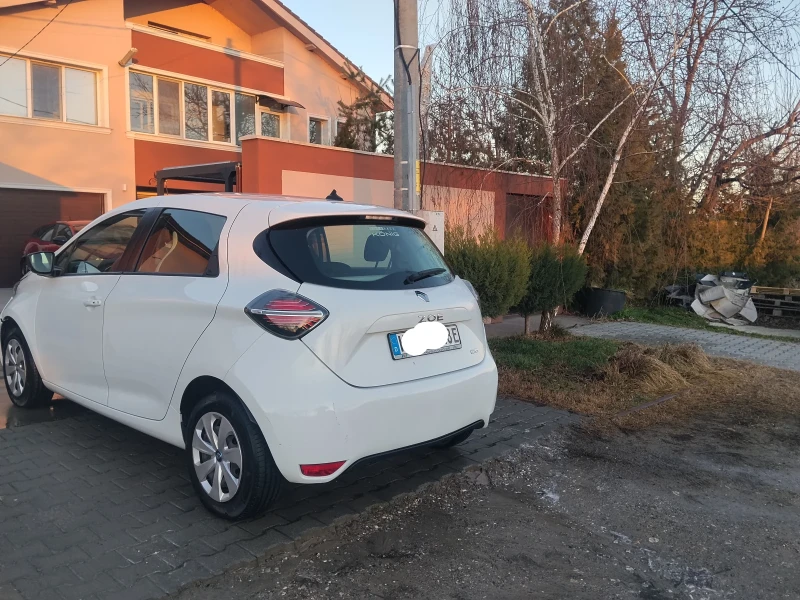 Renault Zoe, снимка 2 - Автомобили и джипове - 53114122