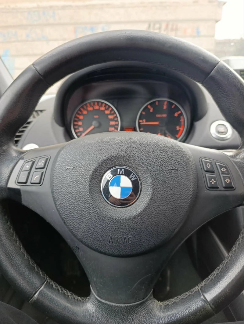 BMW 120 2.0 D, снимка 11 - Автомобили и джипове - 53564659
