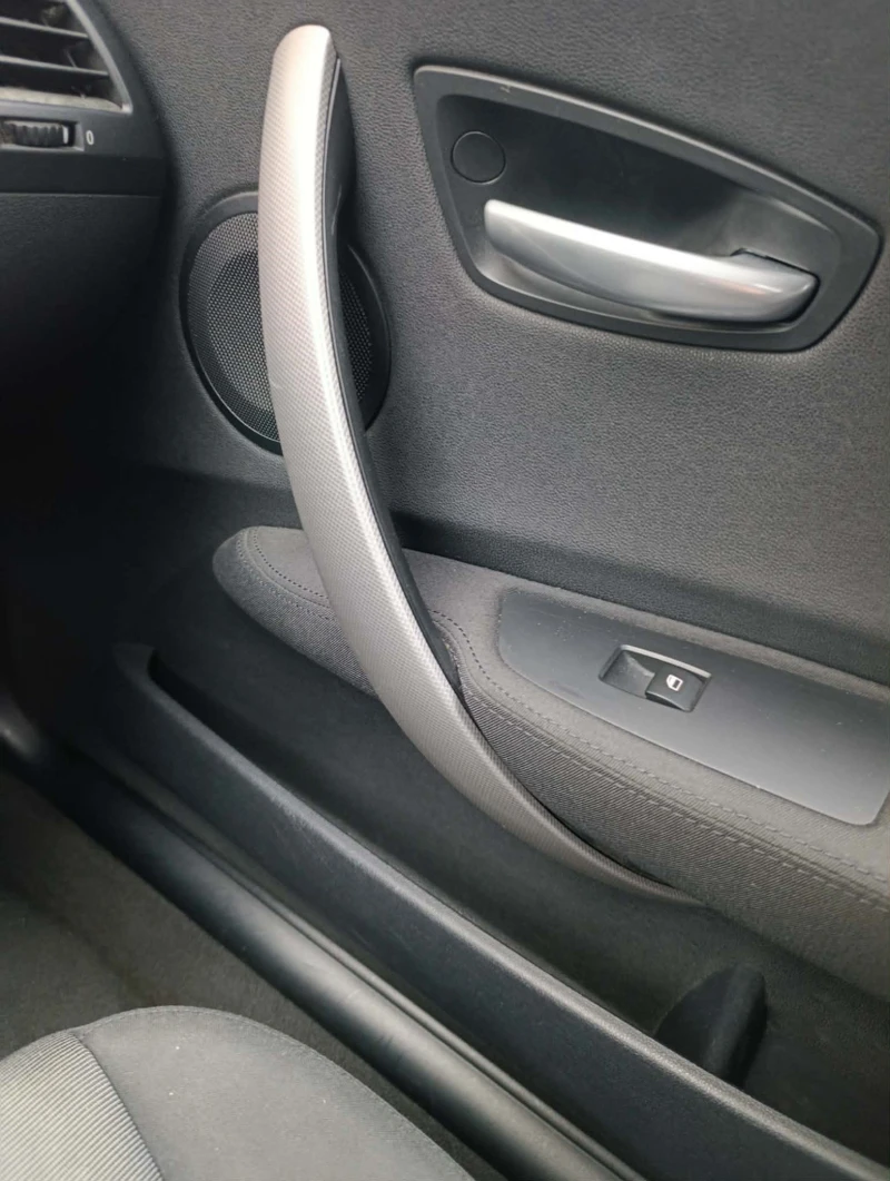 BMW 120 2.0 D цвят М, снимка 14 - Автомобили и джипове - 53564659