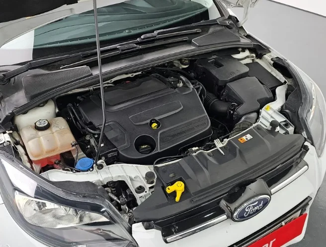 Ford Focus 2.0 TDCI Titanium - изображение 6