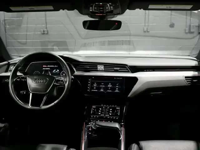 Audi E-Tron Technik| PANO| HUD| B&O| 360CAM| , снимка 15 - Автомобили и джипове - 53721757