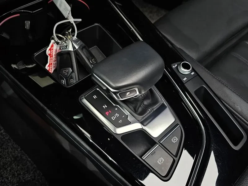 Audi A5 2.0 TDI, снимка 9 - Автомобили и джипове - 54145877