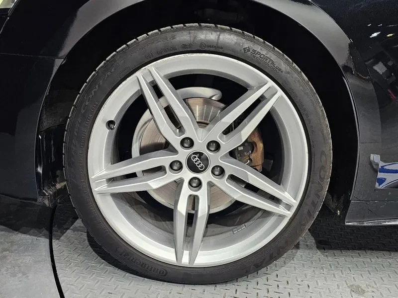 Audi A5 2.0 TDI, снимка 5 - Автомобили и джипове - 54145877