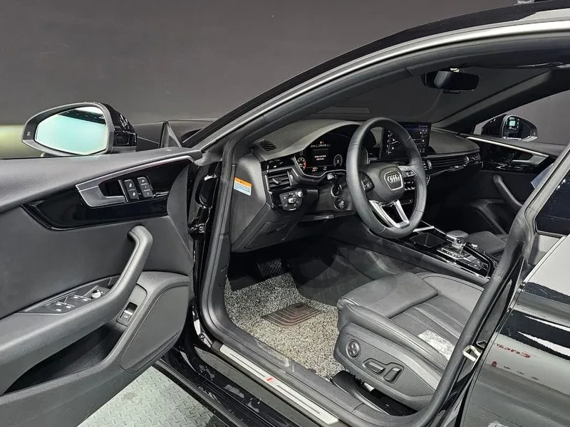 Audi A5 2.0 TDI, снимка 10 - Автомобили и джипове - 54145877