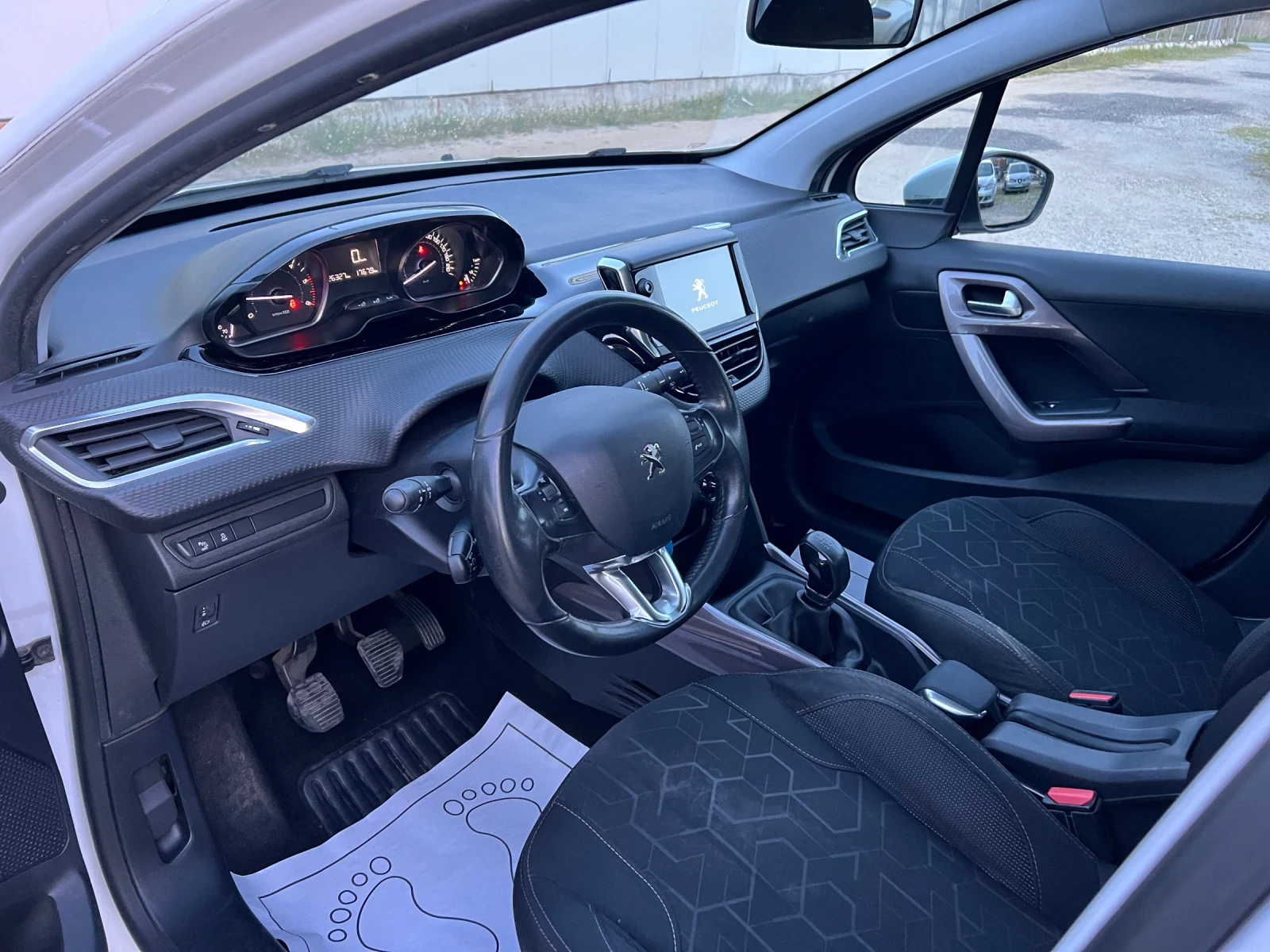 Peugeot 2008 1.6BlueHD-100к.с FACELIFT/EURO6B/Автоп/Парктроник | Mobile.bg — изображение 11