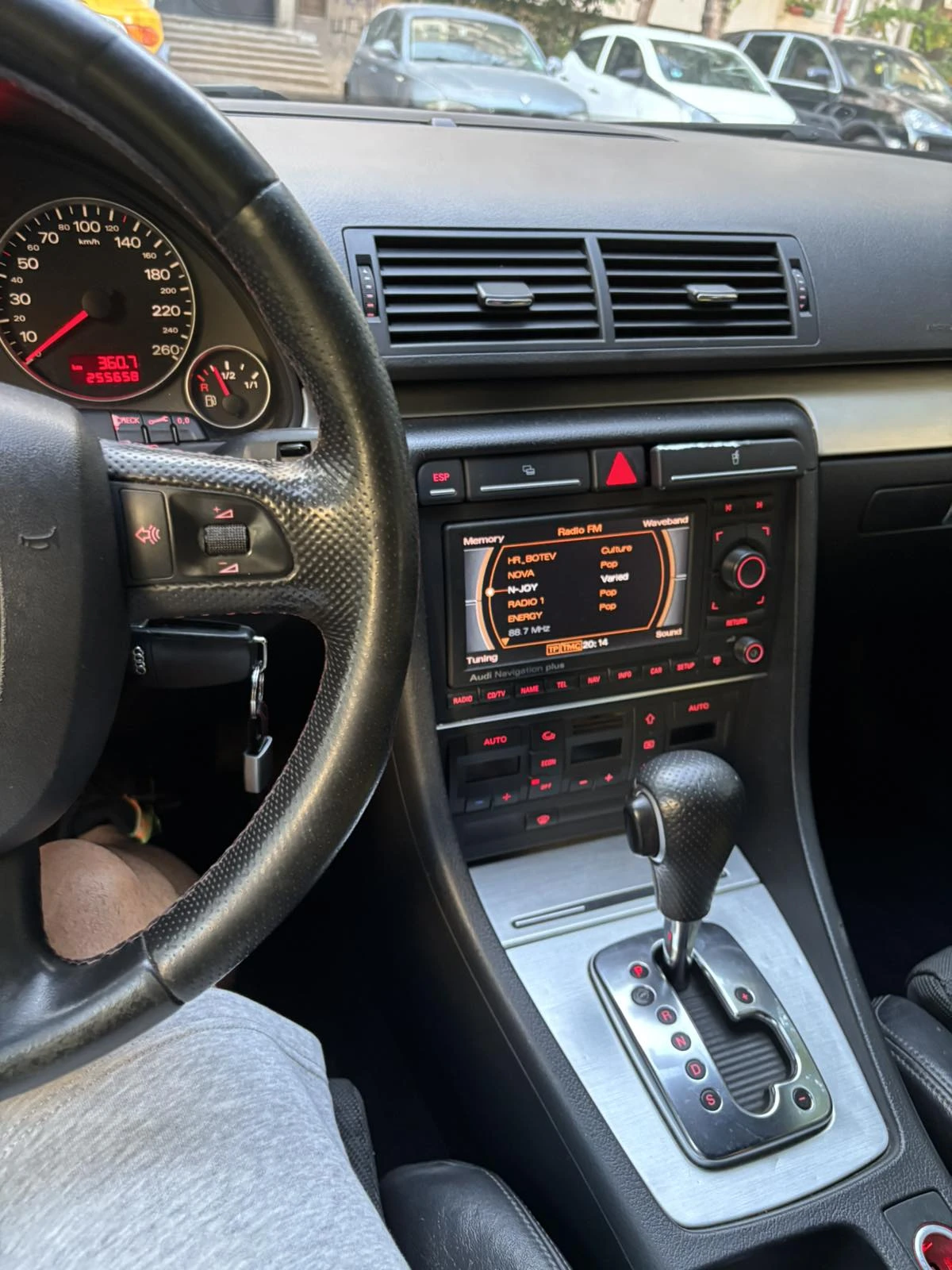 Audi A4 S line  - изображение 9