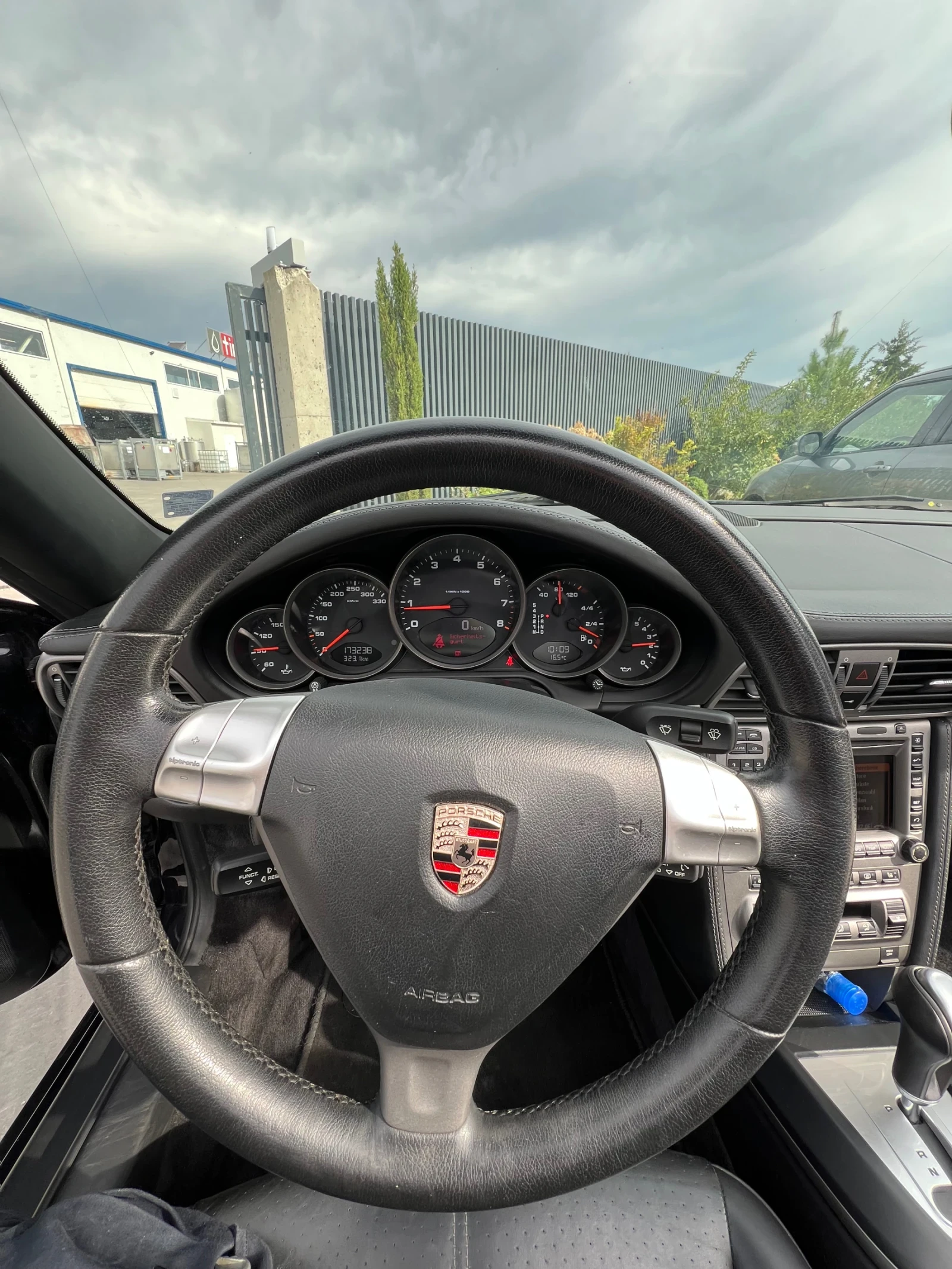 Porsche 911 Карера 4 - изображение 10