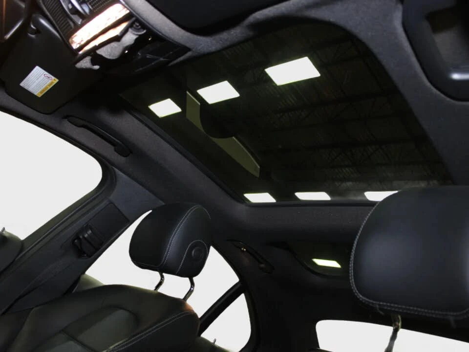 Mercedes-Benz C 300 * AMG Line * HeadUp * * AвтоКредит* (ЦЕНА ДО БГ) - изображение 4