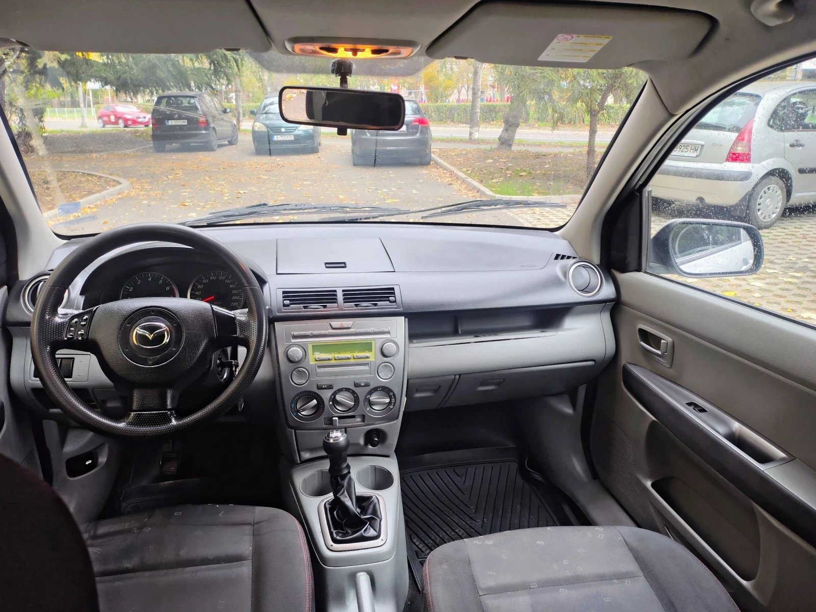 Mazda 2  - изображение 8