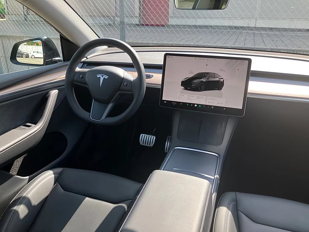 Tesla Model Y PERFORMANCE/534HP/AWD/PANO/360/LED/MEMO/HUD/652g - изображение 9