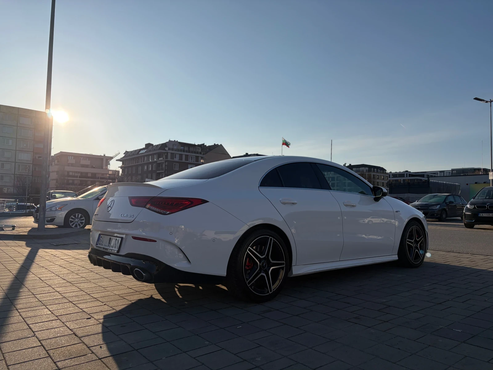 Mercedes-Benz CLA 350 AMG, снимка 5 - Автомобили и джипове - 53891533