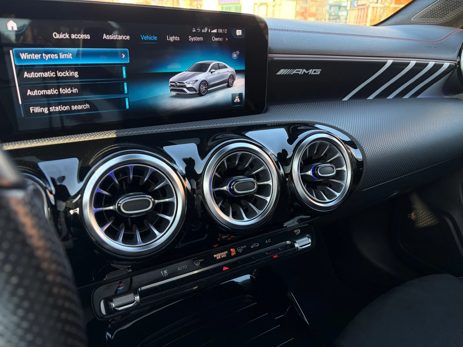 Mercedes-Benz CLA 350 AMG, снимка 14 - Автомобили и джипове - 53891533