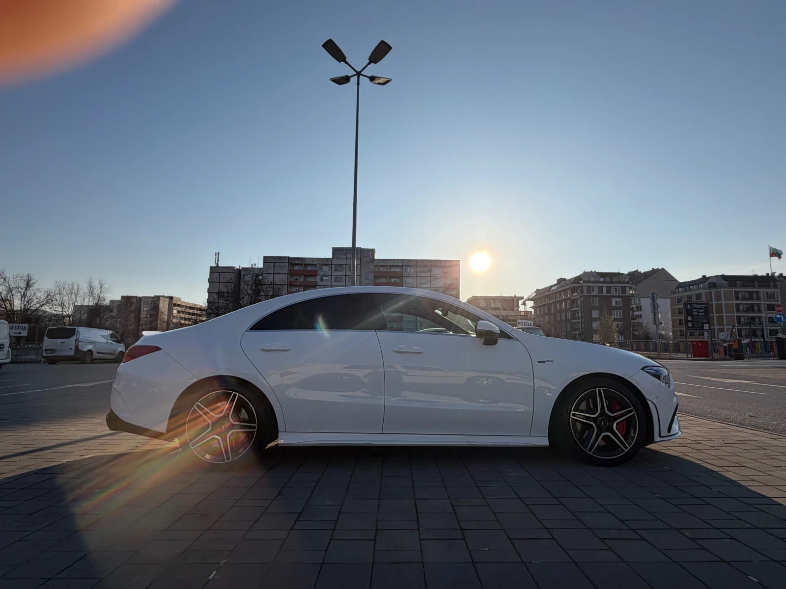 Mercedes-Benz CLA 350 AMG, снимка 4 - Автомобили и джипове - 53891533