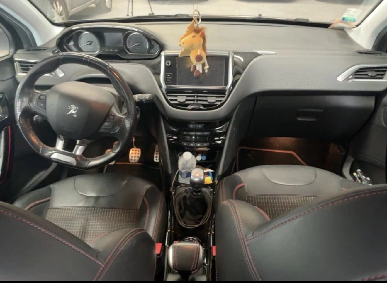 Peugeot 2008 GT Line | НАВИ | КАМЕРА | КОЖА | 2017 | ЕВРО 6 | , снимка 8 - Автомобили и джипове - 54138022