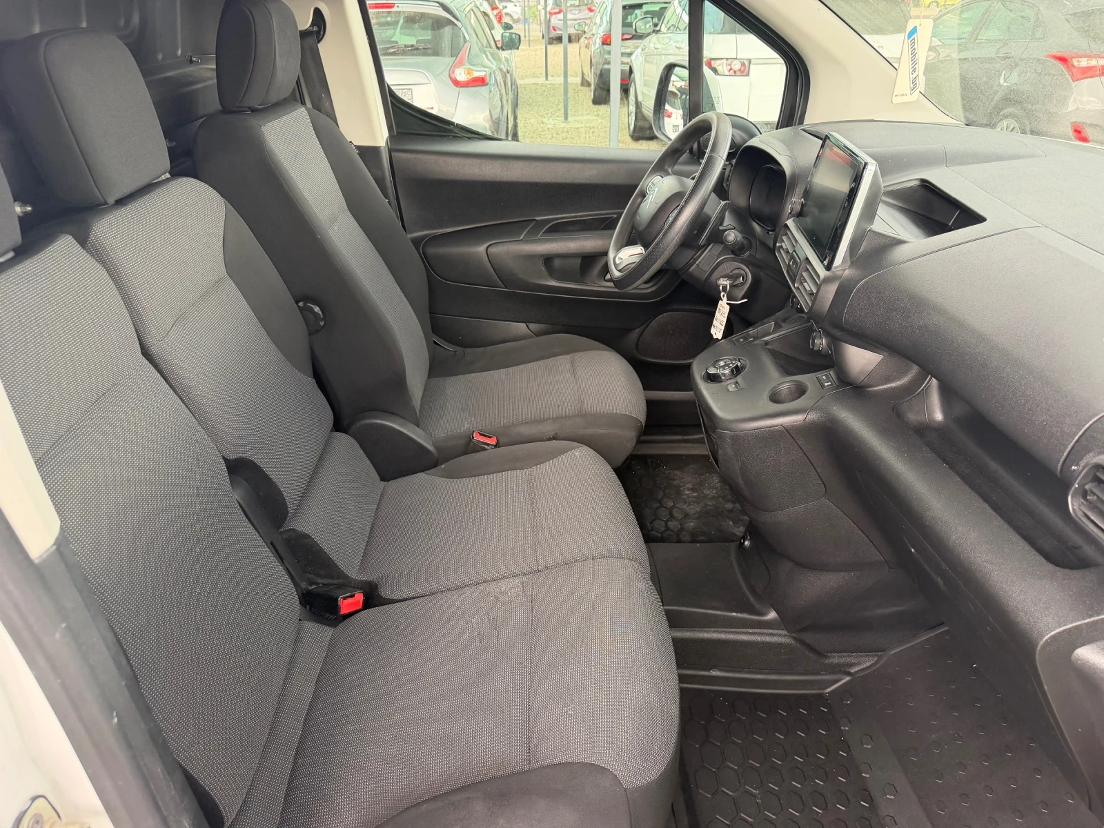Citroen Berlingo 1.5d/130hp/MAXI/Automatic/ | Mobile.bg � ����������� 13