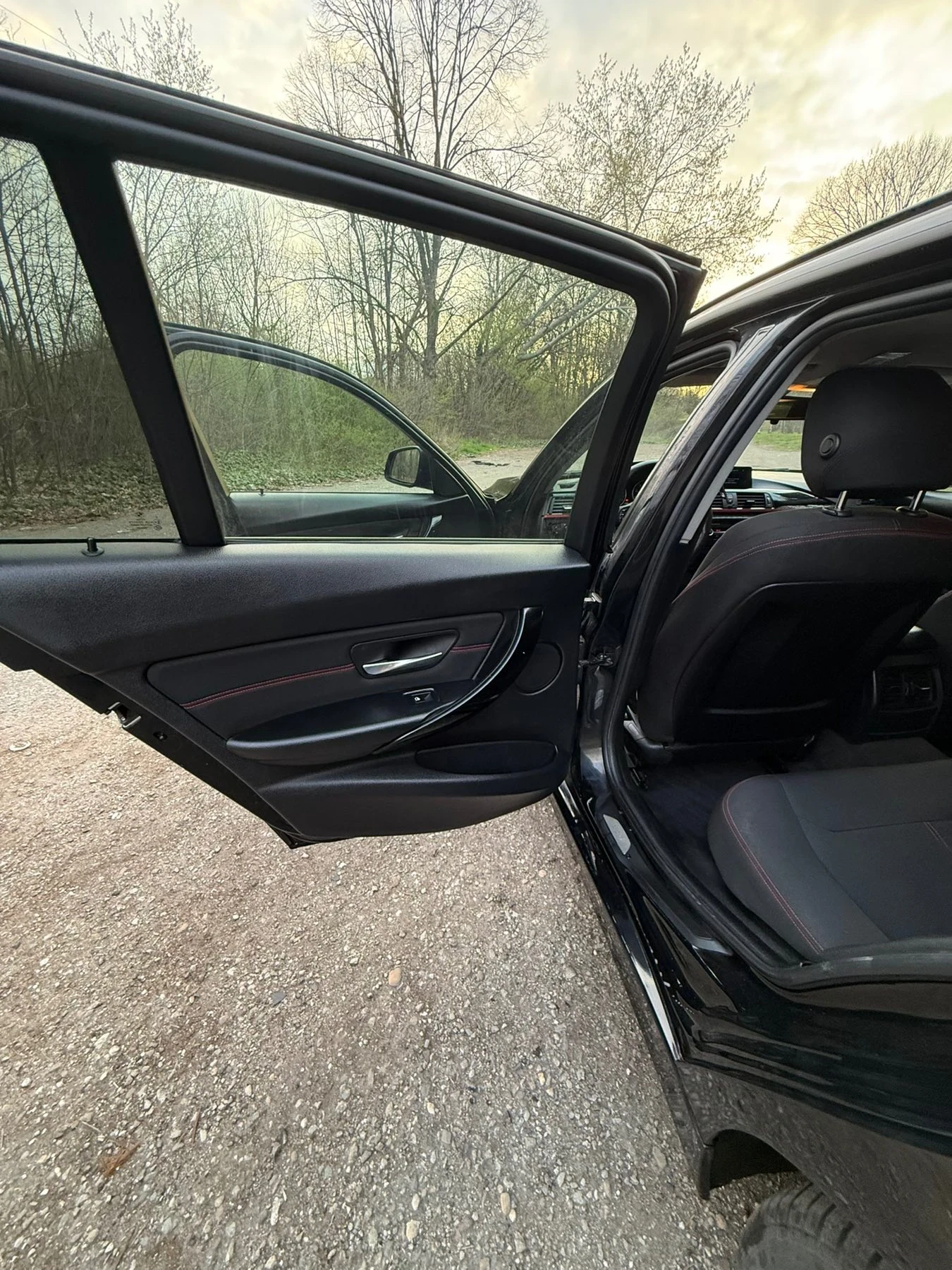 BMW 318, снимка 13 - Автомобили и джипове - 54799538