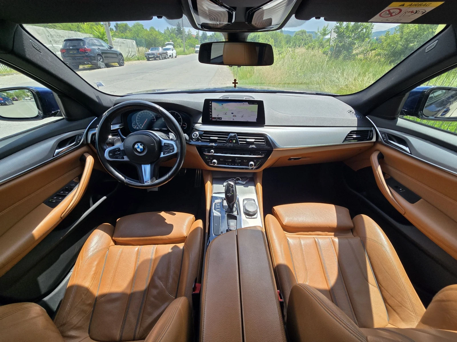BMW 525 G 31/MSPORT/SHADOWLINE/CAMERA/CARPLAY, снимка 13 - Автомобили и джипове - 55099965