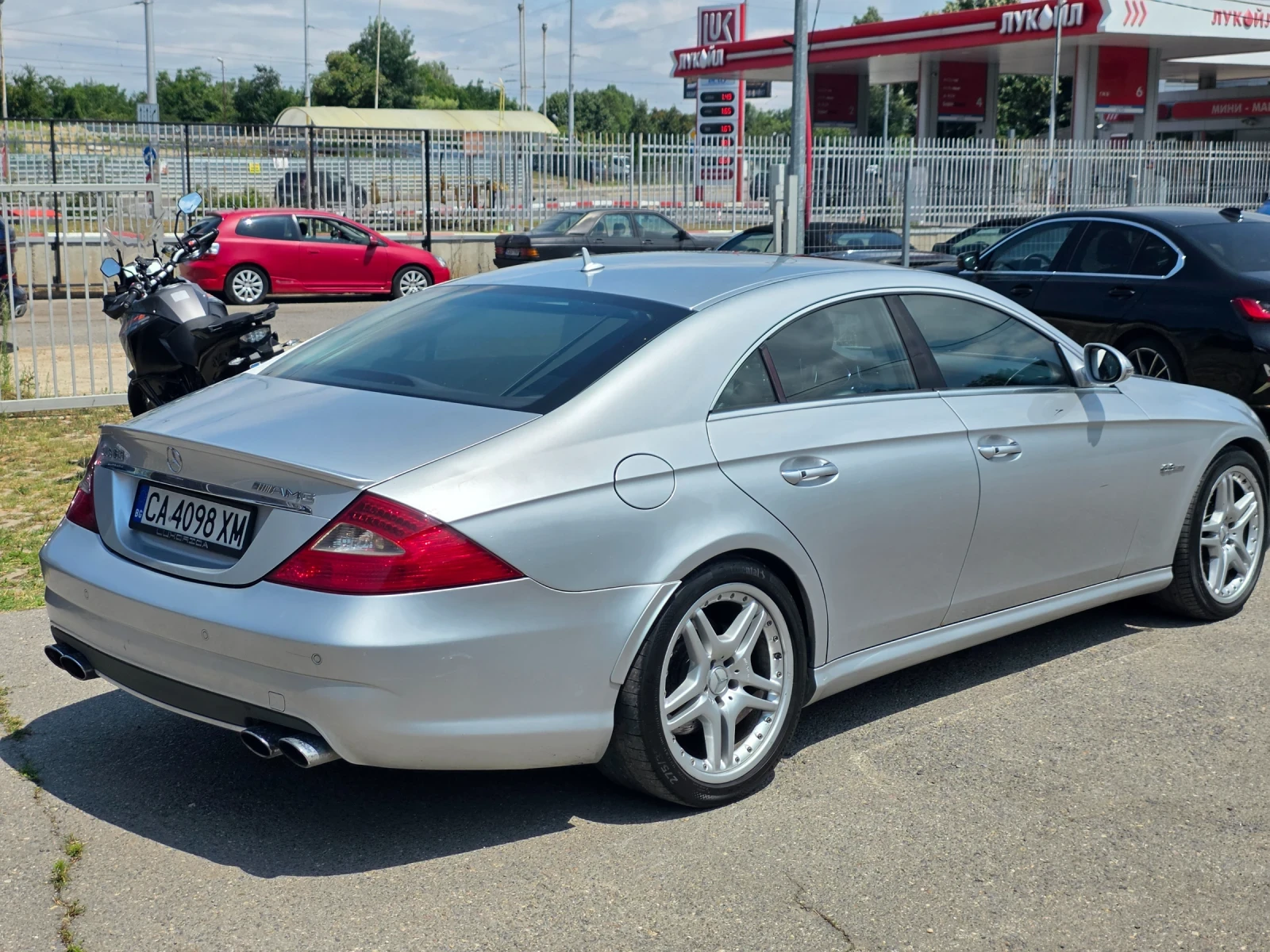 Mercedes-Benz CLS 63 AMG KEYLESS ОБДУХВАНЕ, снимка 3 - Автомобили и джипове - 55377186