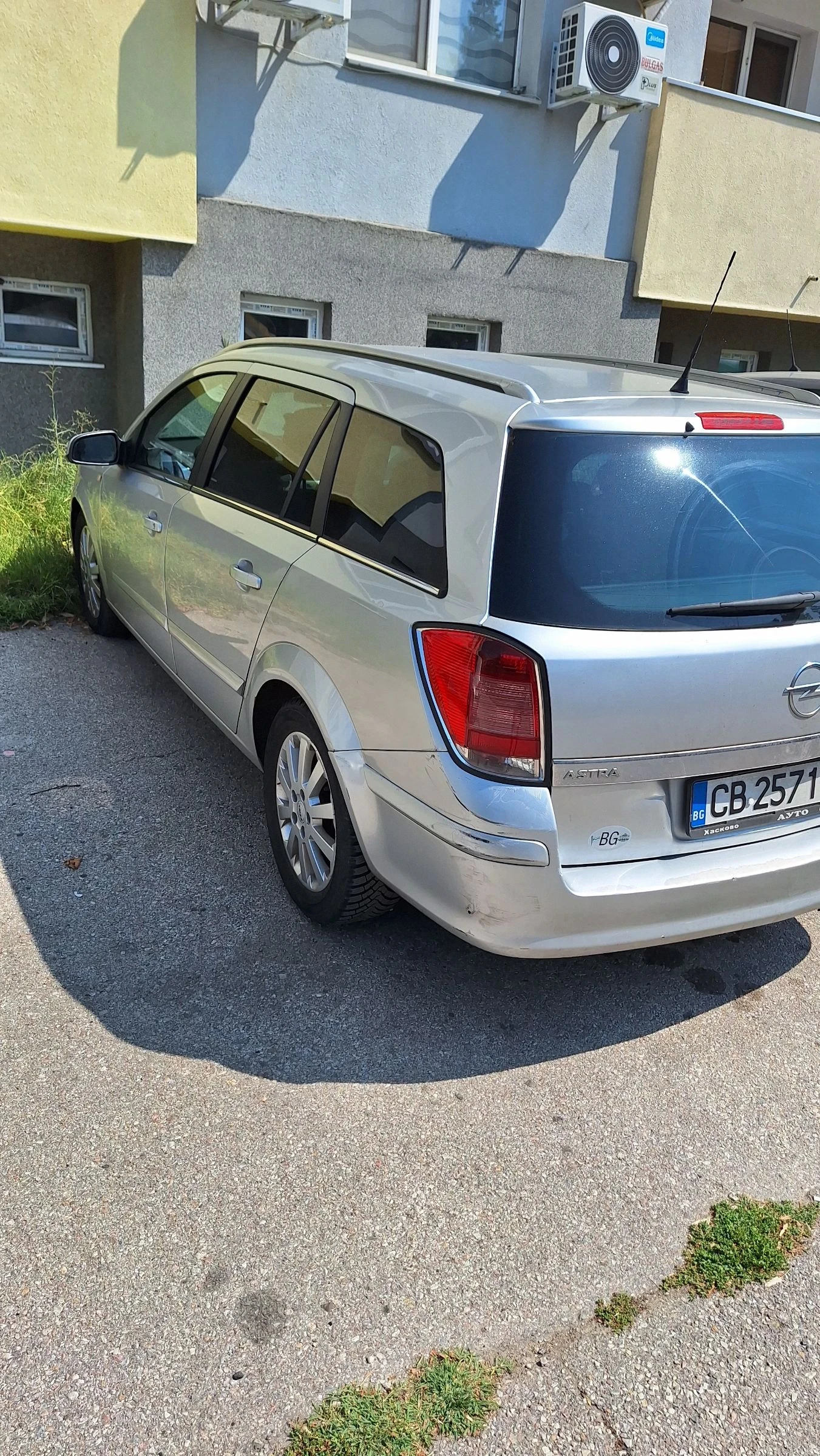 Opel Astra H, снимка 4 - Автомобили и джипове - 55420586