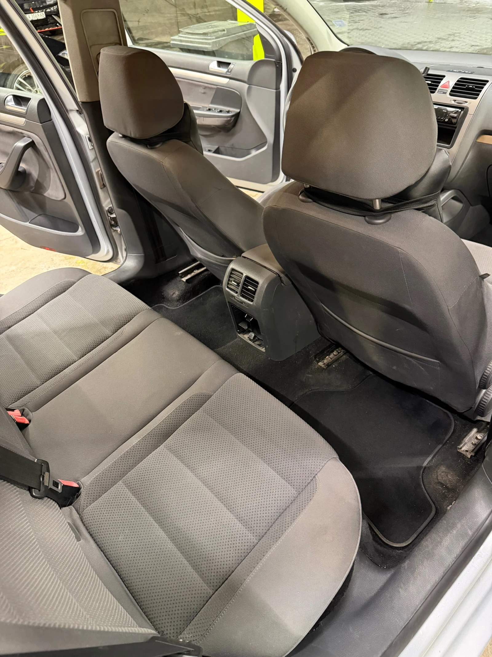 VW Golf Golf 5 1.9TDI  с чип 6 скорости, снимка 8 - Автомобили и джипове - 55944843