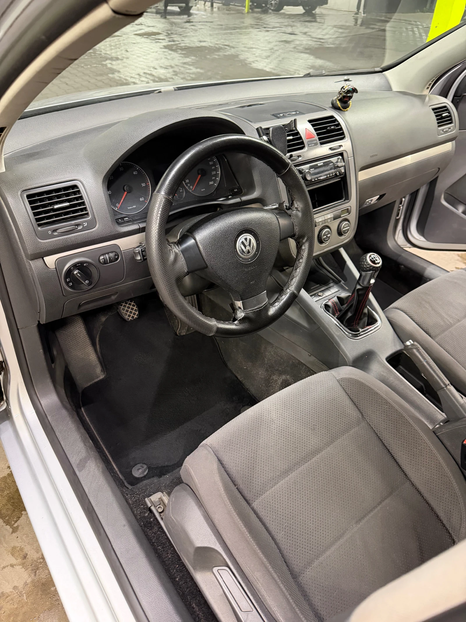 VW Golf Golf 5 1.9TDI  с чип 6 скорости, снимка 6 - Автомобили и джипове - 55944843