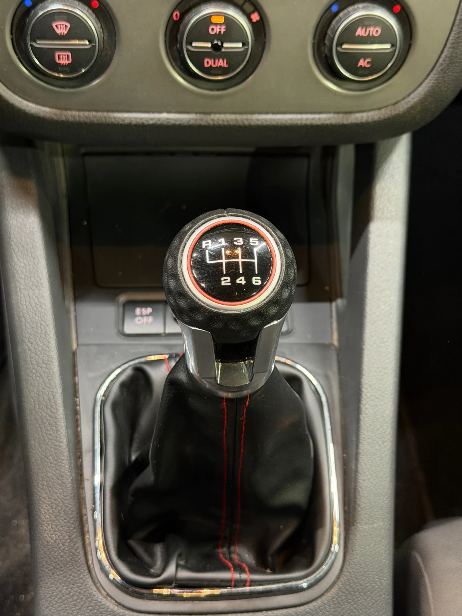 VW Golf Golf 5 1.9TDI  с чип 6 скорости, снимка 16 - Автомобили и джипове - 55944843