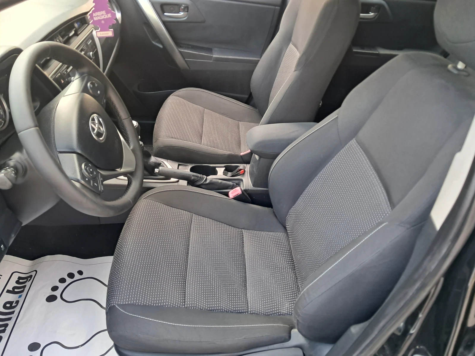 Toyota Auris 1.4 d4d 90ks 6sk Navi.kamera evro5b | Mobile.bg � ����������� 8