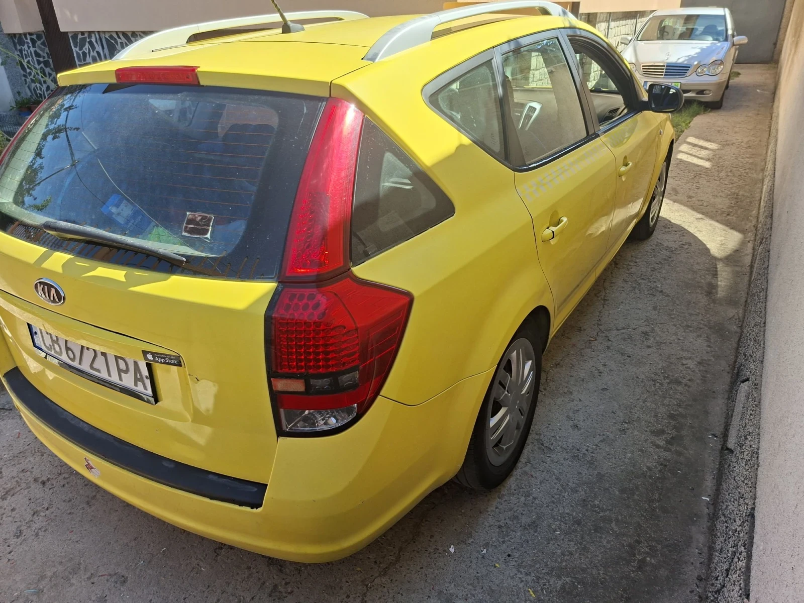 Kia Ceed 1.4 с газ, снимка 3 - Автомобили и джипове - 56071791