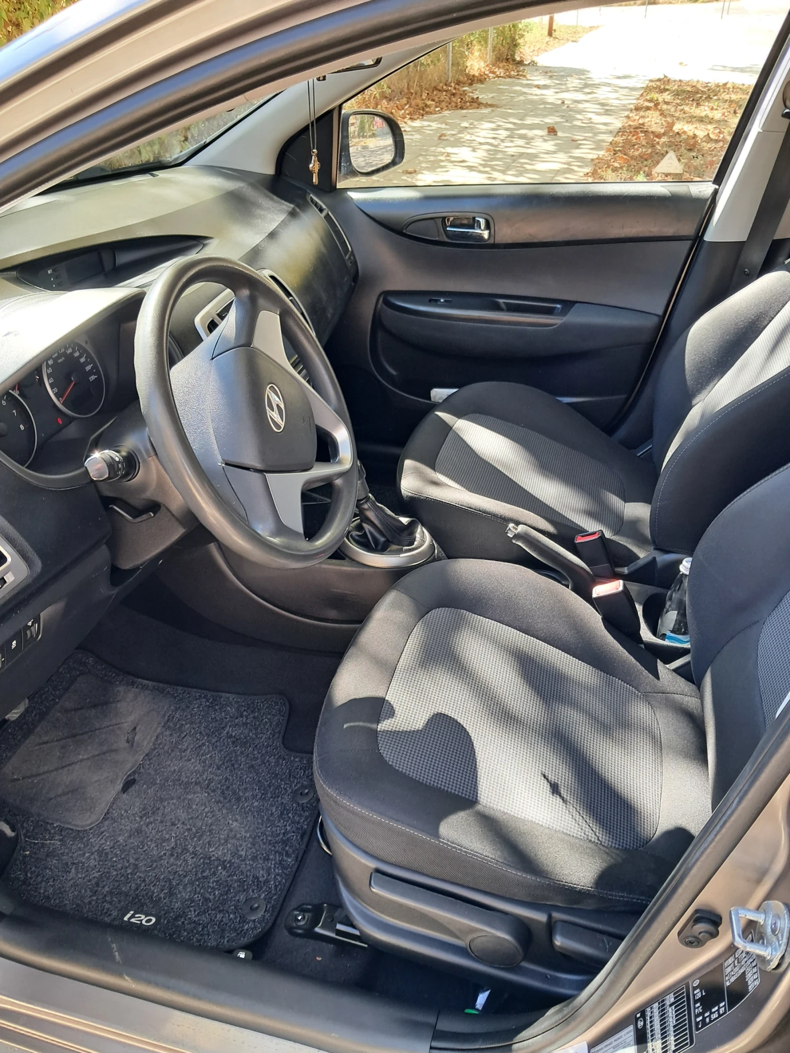 Hyundai I20, снимка 9 - Автомобили и джипове - 56216431