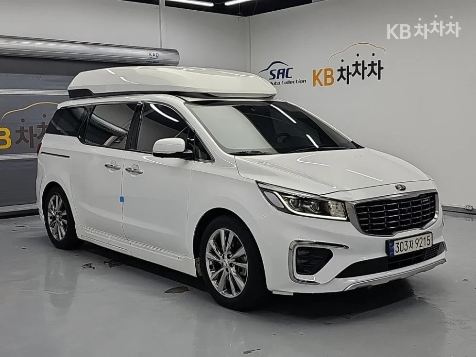Kia Carnival 9, снимка 4 - Автомобили и джипове - 56408259