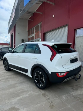 Kia Niro 204hp / 65kWh / DIGITAL, снимка 3