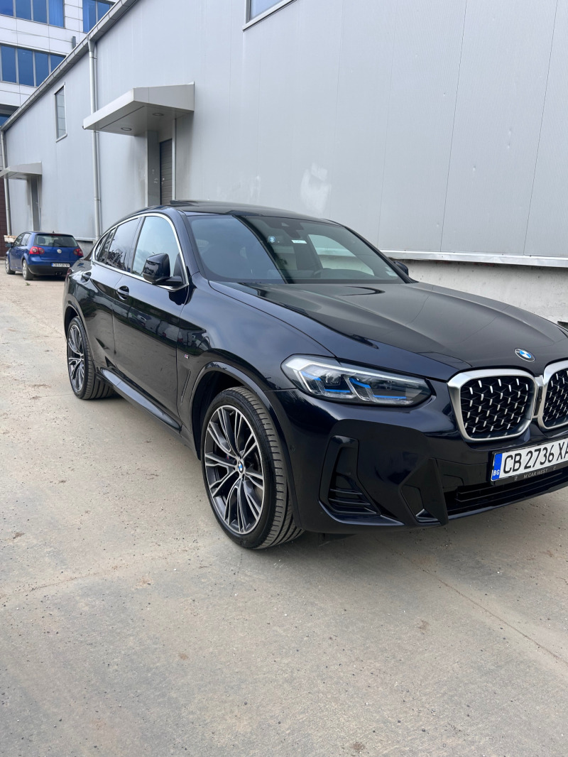 BMW X4 Facelift* 30i* Pano* 360* 21zoll, снимка 4 - Автомобили и джипове - 46079723