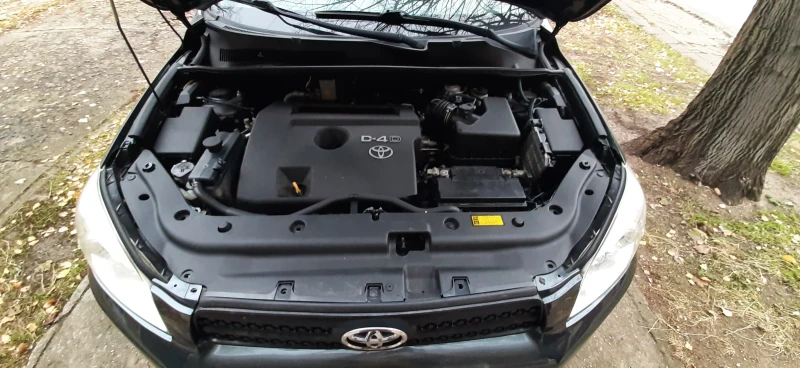 Toyota Rav4 D4D, снимка 7 - Автомобили и джипове - 48484058