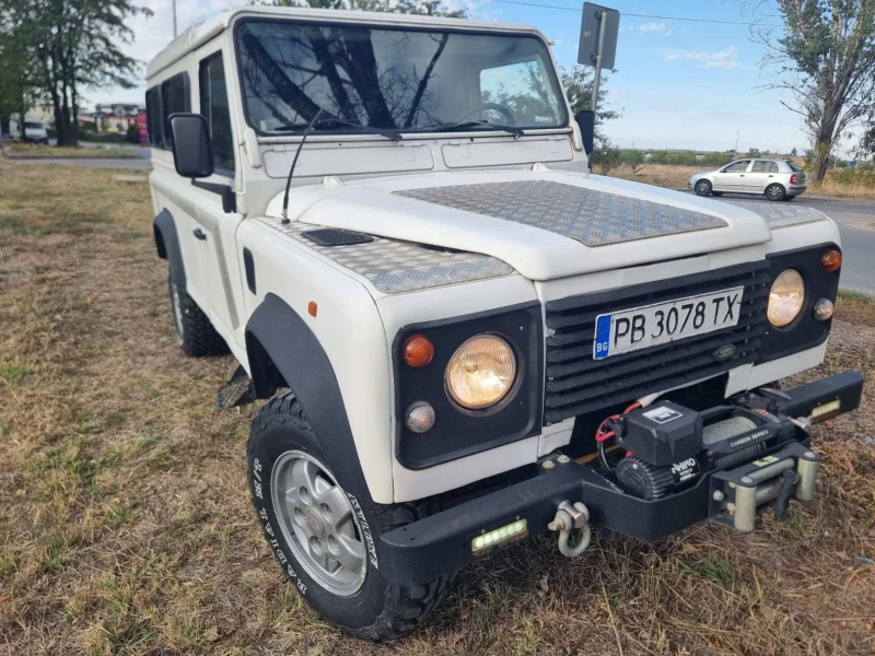 Land Rover Defender, снимка 3 - Автомобили и джипове - 52408592