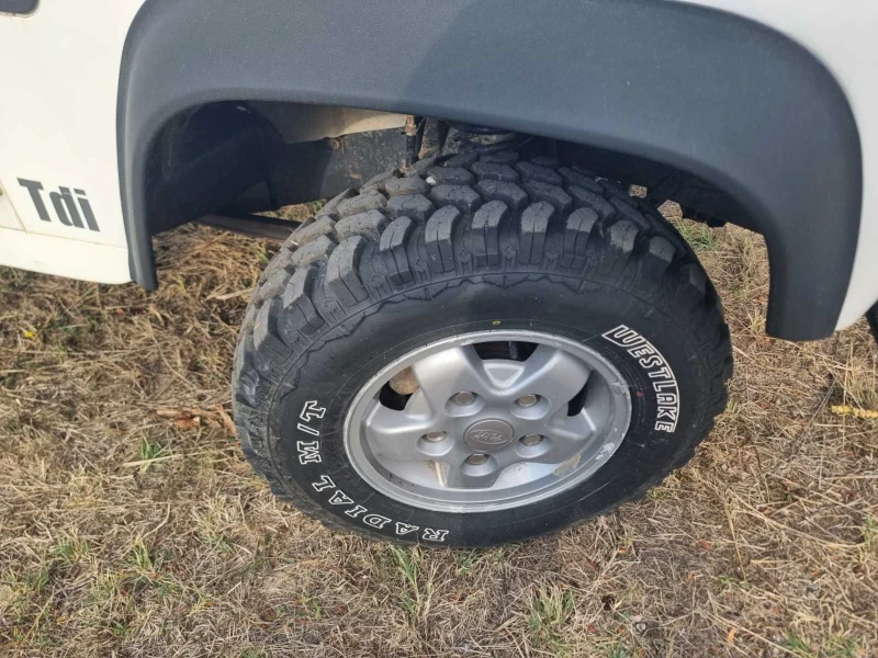 Land Rover Defender, снимка 4 - Автомобили и джипове - 52408592