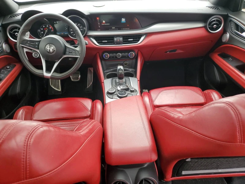 Alfa Romeo Stelvio Ti Sport AWD 280кс * Възможност за Лизинг* , снимка 8 - Автомобили и джипове - 52673840