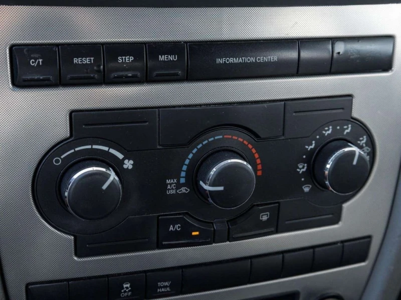 Jeep Grand cherokee * Laredo * CARFAX * ЦЕНА ДО БГ, снимка 16 - Автомобили и джипове - 53467057