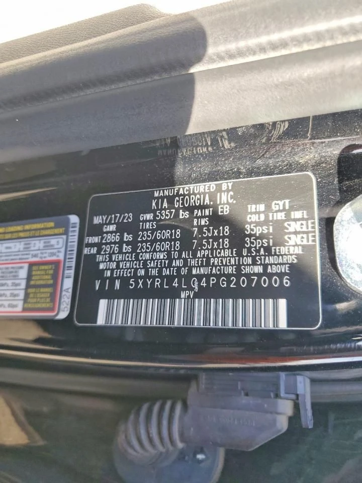 Kia Sorento, снимка 13 - Автомобили и джипове - 54631507