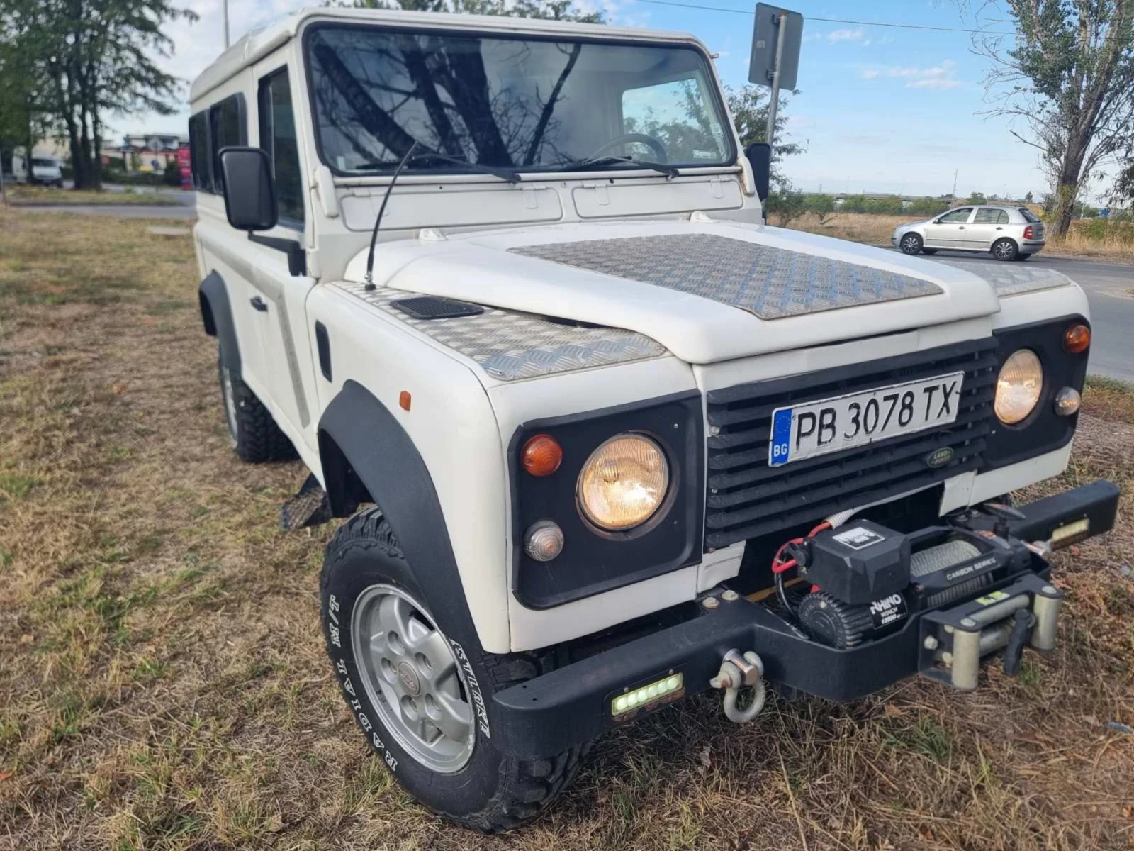 Land Rover Defender  - изображение 3