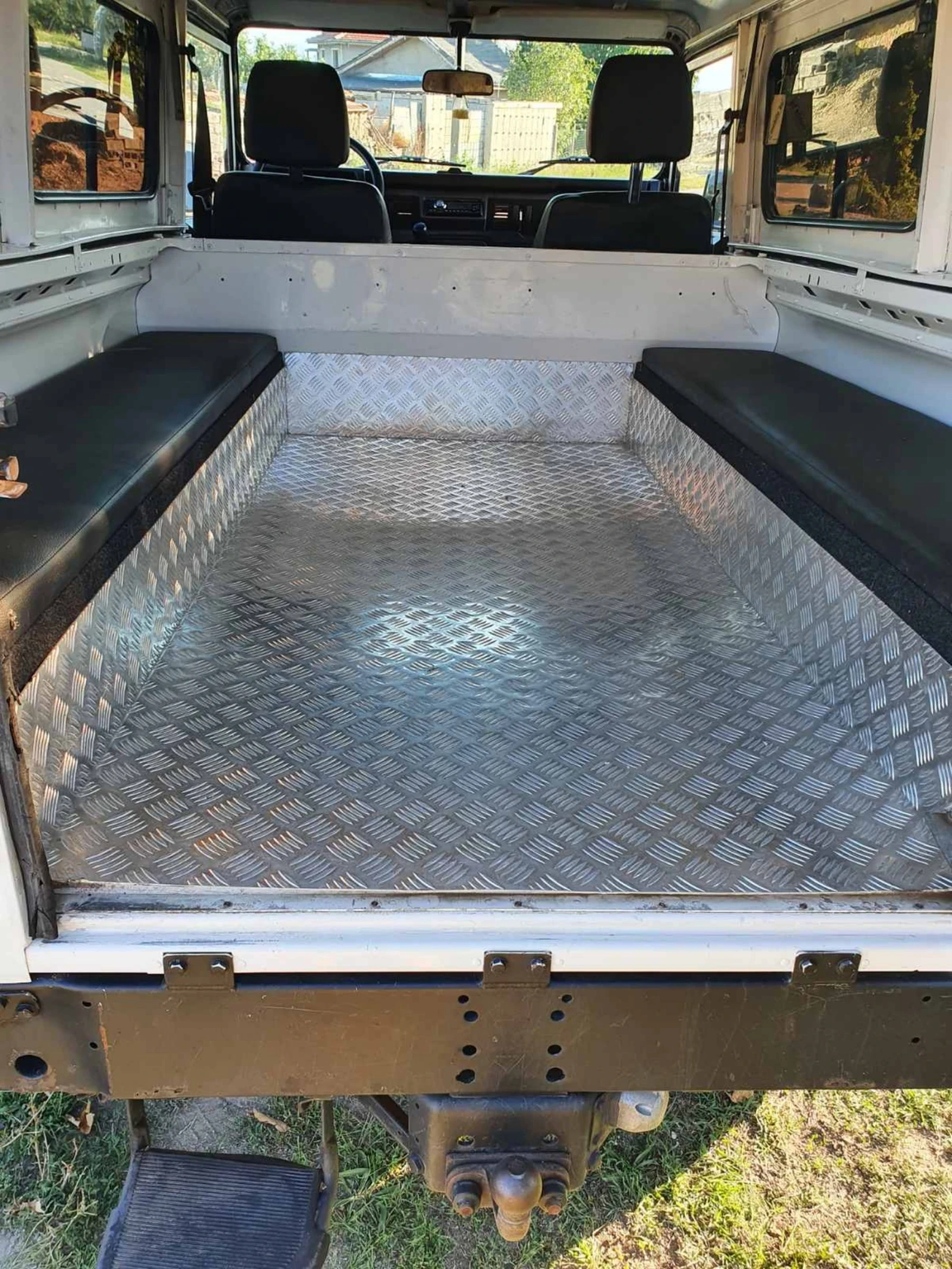 Land Rover Defender  - изображение 7