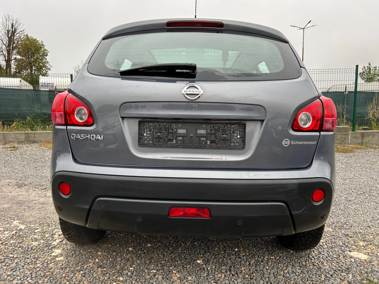 Nissan Qashqai 1.6i/ПАНОРАМА/115К.С./РЕАЛНИ 126000КМ. - изображение 8