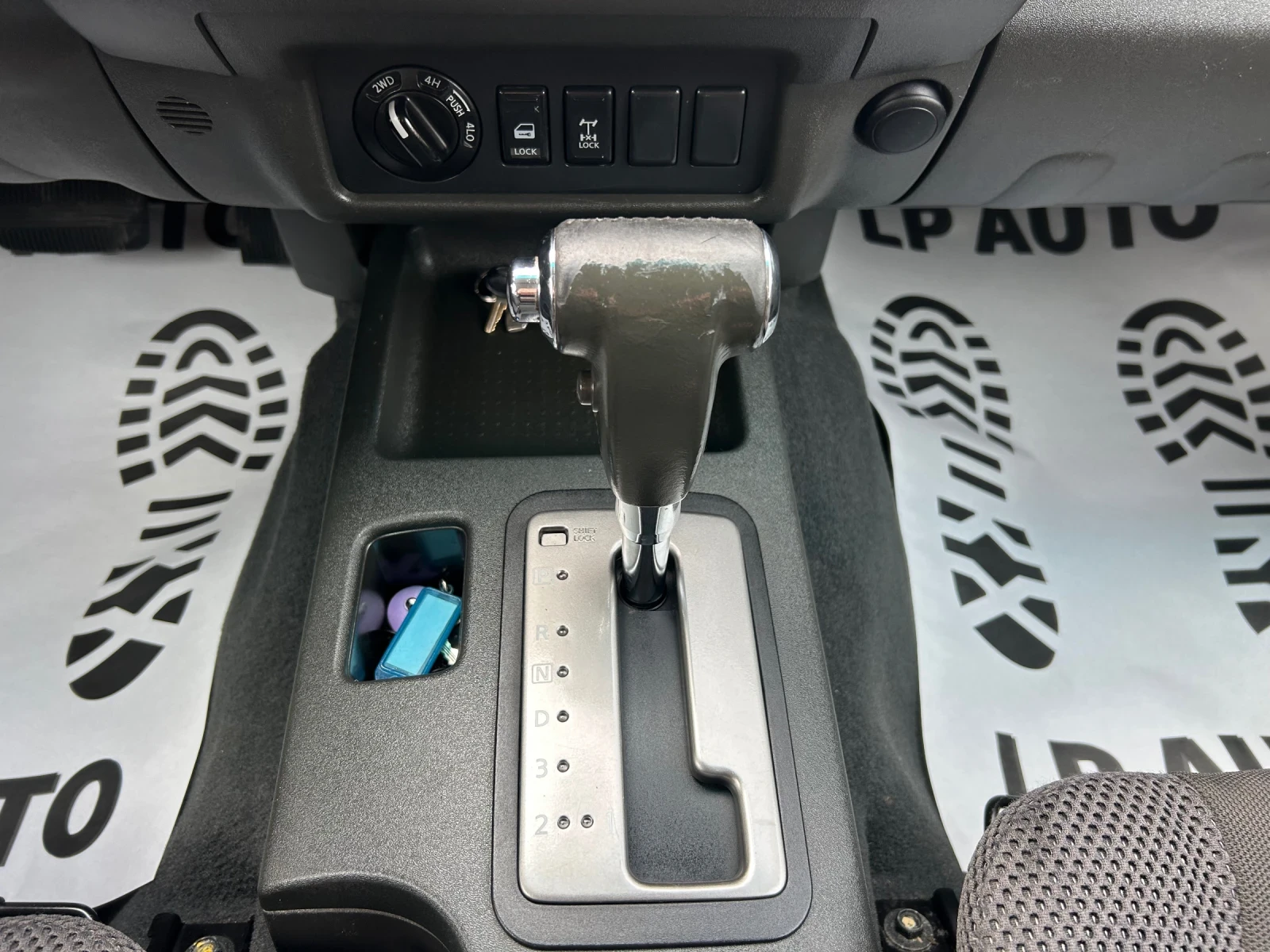 Nissan Navara * 2.5d* 172�.�* 4�4* ITALY*  | Mobile.bg � ����������� 10