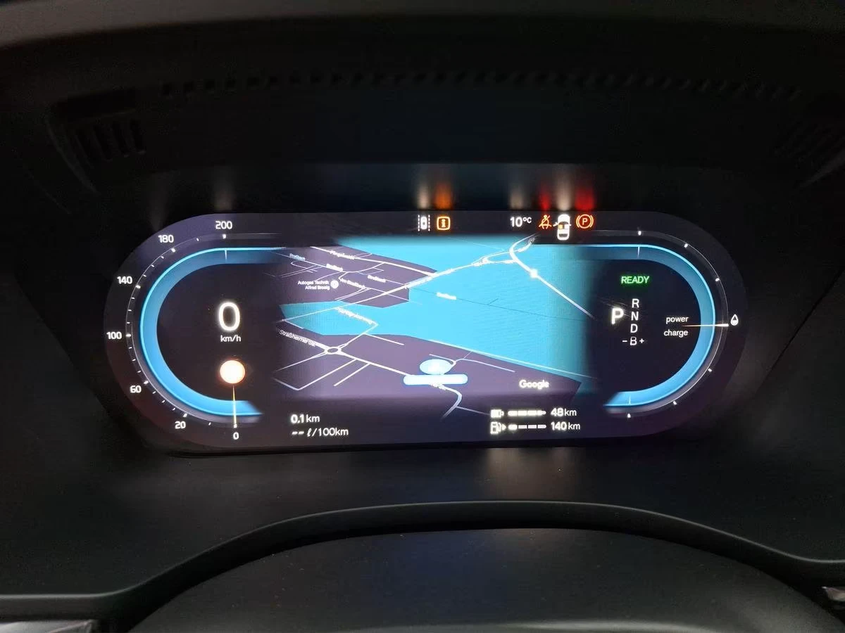 Volvo XC60 T8* BLACK* PANO* AWD* DISTR* 360 CAM* H/K* KEYLESS, снимка 12 - Автомобили и джипове - 53962831