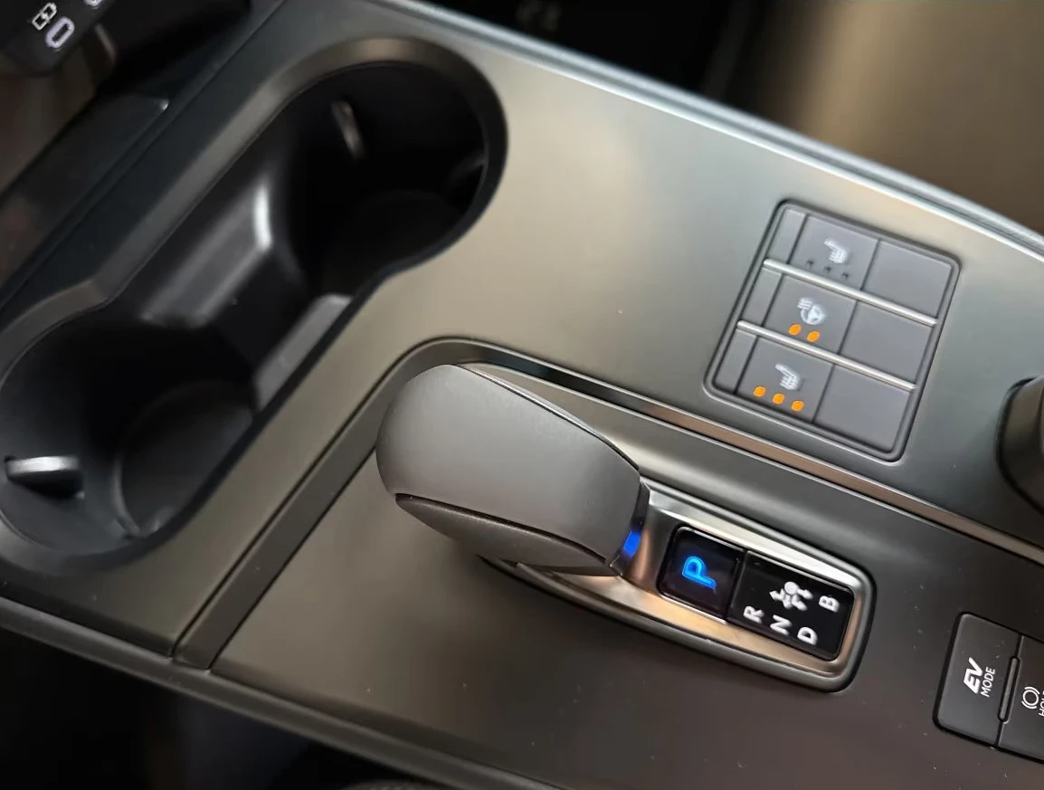 Lexus UX 300h ���!/F-SPORT/199HP/CAM/NAVI/LED/KLESS/177q | Mobile.bg � ����������� 13